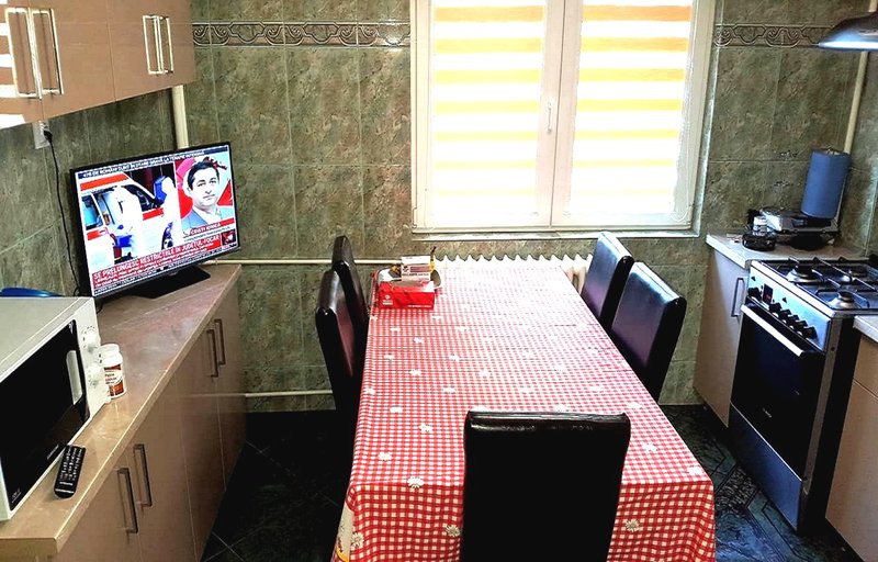 Ingrijitoare pt. domn, in ture de 3 zile. In 9 zile castigi 3300 lei.